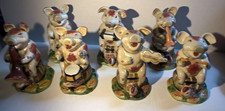 7 VINTAGE STAFFORDSHIRE STYLE PIG FIGURINES MUSICIANS WITH CHICKEN FIGURINES picture