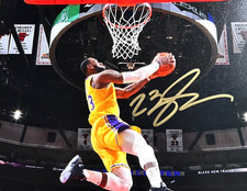 LeBron James Signed 8x10