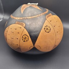 Peruvian Hand Carved Gourd Art Kissing Fish Mate Burilado Folk Art Vessel Lid picture