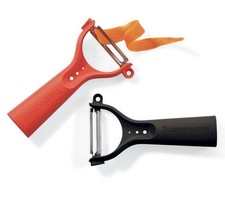 Tupperware 5 in 1 Universal Peelers Set Red & Black Potatoes BRAND NEW picture