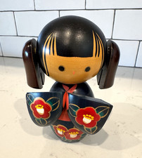 Vintage Hajime Miyashita Japanese Kokeshi Doll Camellia Floral Kimono signed picture