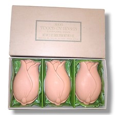 Vintage Avon Touch of Roses 3 Perfumed Soap Bars Still in Box 1970's Pink Roses picture