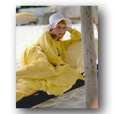 Mia Farrow Photo 8x10 Yellow Dress White Hat 1965 Actress Portrait picture