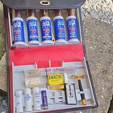 Vintage Travel Grooming Kit Case w/ Gold Tone Safety Razor & Assorted Toiletries picture