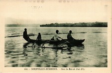 PC POSTCARD NEW HEBRIDES, PACIFIC, IN THE BAY OF PORT VILA, Postcard (b19185) picture