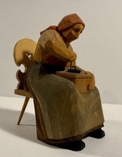 Vintage Huggler Wyss Swiss Wood Carving Seated Woman Grinder Heimatwerk 4.5