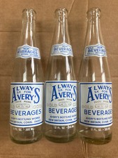 Vintage Avery's Beverages Bottling Soda Pop Bottle Glass Blue & White 12 Oz. picture