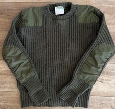 Commando Wool Jumper. Crew Neck Genuine British Army Green Very Warm Size 52-42” picture