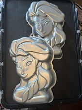 Wilton Cake Pan for Kid’s Birthday picture