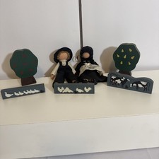 Wooden Shelf Sitters Amish People No Face Traditional Clothes Farm Tree lot of 7 picture