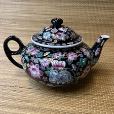 Chinese Jingdezhen Zhongguo Famille Noire Mille Fleur Tea Pot 9 x 6 x 5 picture