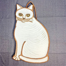 Cute Vintage Victoria Littlejohn Ceramic Art Pottery White Cat Wall Art Trivet picture