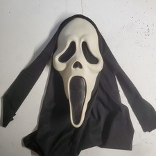 Vintage Ghost Face Scream Movie Mask Gen 2 Poly 97-99 Fun World Div picture