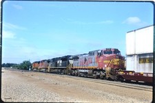 BNSF 913 WB STACK TRAIN galesburg il sep2-06  35mm photo slide picture
