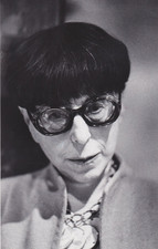 TYPE 1: 1979 Press Photo World Famous Hollywood Film Costume Designer Edith Head picture