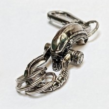 Xenomorph Artifact Keychain – Handcrafted Steel Relic, Dark Sci-Fi Talisman NEW picture