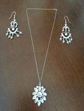 Rhinestone In Silver Pendant + Chain Necklace 18