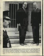 1971 Press Photo Abba Eban and Gunnar Jarring meet in Jerusalem. - now13372 picture