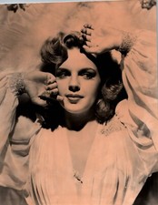 HOLLYWOOD JUDY GARLAND STUNNING PORTRAIT 1940s Clarence Sinclair Bull PHOTO 57 picture