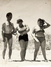 1950s Curvy Women Bikini Man Trunks Soviet Vtg Snapshot Photo B&W Original picture