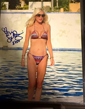 Signed Original Actress Tori Spelling 90210 Photo - Autograph picture