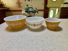 Vintage Pyrex Butterfly Mixing Bowl Set 3. #401 #402 #403 picture