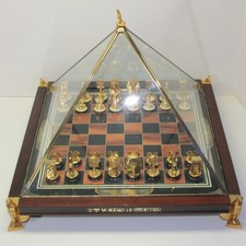 Franklin Mint King Tut Tutankhamun Chess Set 24K Gold Glass Pyramid Egyptian picture