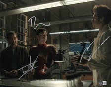 Tobey Maguire Andrew Garfield Tom Holland Signed Spider-Man 11x14 Photo Beckett picture