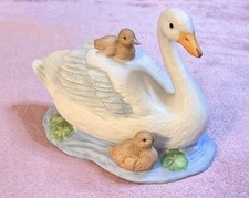 Vintage Homeco Swan/Duck Figurine Mother & 2 Babies Made in Taiwan Retro Decor picture
