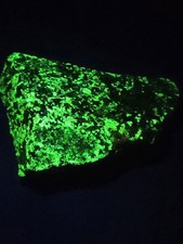 Phosphorescent Willemite Bright Green Glow 8.70 Oz picture