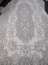 VINTAGE IVORY COTTON QUAKER LACE TABLECLOTH with PRETTY FLOWERS 62