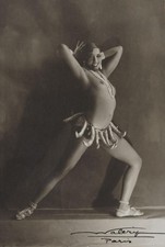 Josephine Baker 1920s Vintage Paris Banana Skirt Photo Reprint Wall Art picture
