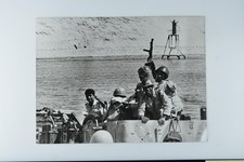 Egyptian Troops Soldiers Crossing Suez Canal Arab-Israeli War 1973 VTG Photo picture