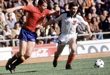 Austrian striker Hans Krankl fighting against a Spanish opponent A- Old Photo picture