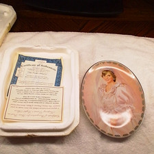 Princess Diana 1981 Wedding Commemorative Plate w/ Certificate of Authenticity picture