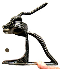 1890's cast iron standup lemon squeezer 