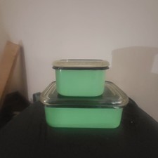 Vintage Stewart Warner Enamelware Set of 2 With Lids picture