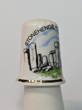 Stonehenge-Wiltshire Travel Souvenir Thimble White Fine Bone China England picture