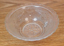 Anchor Hocking Sandwich Clear Glass Scalloped Dessert Bowl 4.75