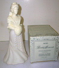 Vintage Avon Bridal Moments Full 5 OUNCE Bottle Sweet Honesty Cologne Box 1977 picture