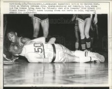 1960 Press Photo Linden vs McKinley HS basketball at Class AA tournament picture