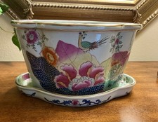 Vintage United Wilson (JUWC) Chinoiserie Tobacco Leaf Porcelain Cachepot/Saucer picture