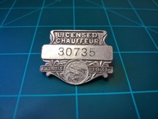 Illinois Licensed Chauffeur Badge Lapel Pin From 1931 Registry Number 30735 picture