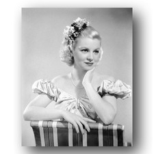 Claire Trevor Photo 8x10 Classic Hollywood Star Portrait picture