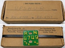 Mint 1944 TEXAS LICENSE PLATE TABS TX WWII WW2-- COMPLETE ORIGINAL BOX OF 50 picture