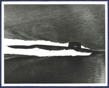 USS LAFAYETTE SSBN-616 Nuclear-Powered Submarine 8 x 10  Official USN Photo picture