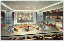 Vintage United Nations Security Council Chamber Postcard New York picture