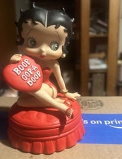 Betty Boop Heart Theme music box(wrks)  exclent cond .double. box ship picture