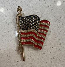 Avon Patriotic American Flag Lapel Pin w/ Chain 