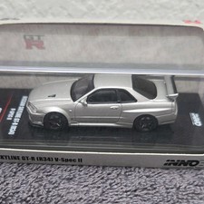 INNO Models Nissan Skyline GT-R (R34) V-Spec II Silver 1:64 Scale Model Car picture